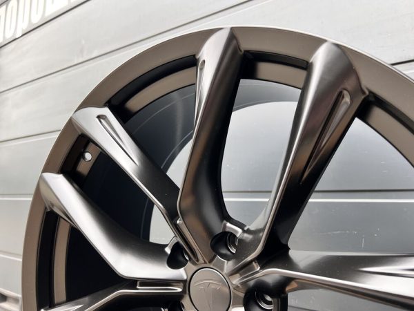 AlloyWheel 5552