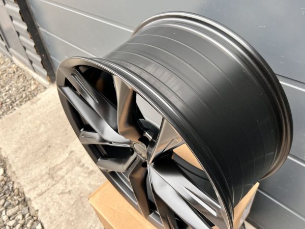 AlloyWheel 5552