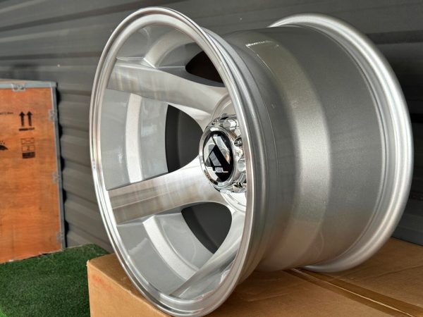 LamagiaWheels 693