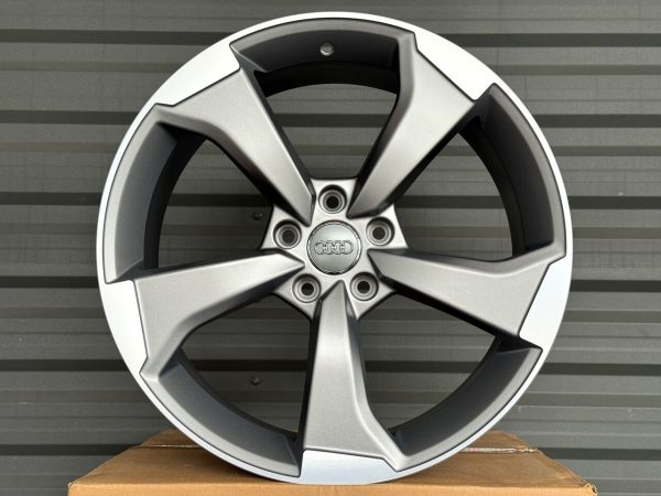 Replica 5436