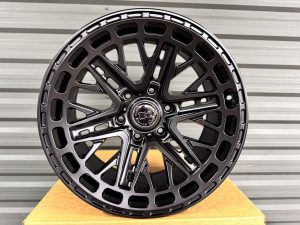 240825_68aaec5a21c07_ipKIqtU0s4lJL5pnP9t1xD5CPkz4ZM8G OffRoad JT206-8